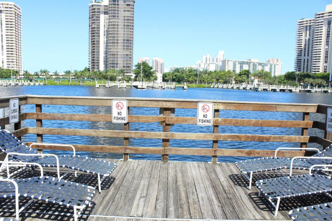 Yacht Club At Aventura 2 Bed 2 Bath Luxurius Cozy Brand New Apartment Екстериор снимка